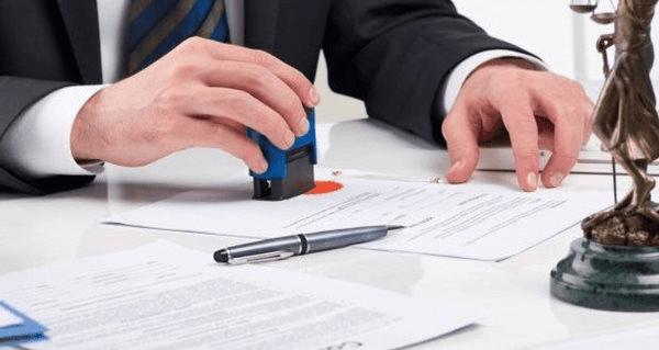 Hợp đồng mua bán xe cần phải được công chứng theo quy định của pháp luật