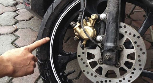 Trước khi rửa xe nên kiểm tra tổng thể của xe